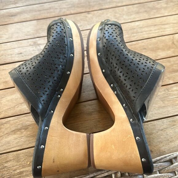 Ugg Australia Ansel Black Leather Clogs 10 NWOT - Picture 8 of 10